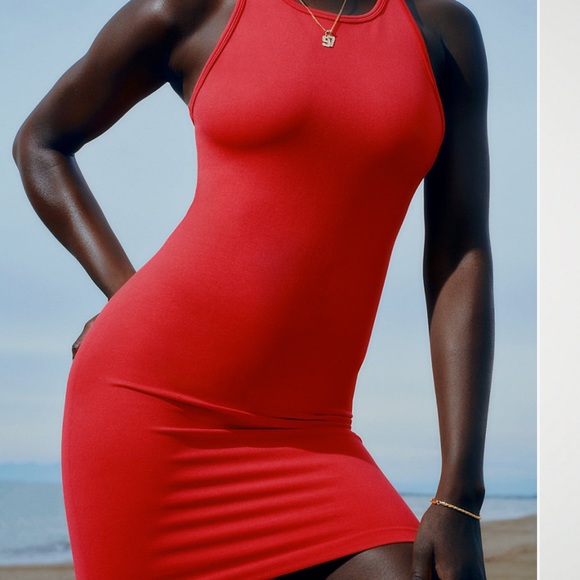 Aritzia Dresses & Skirts - Aritzia red mini dress